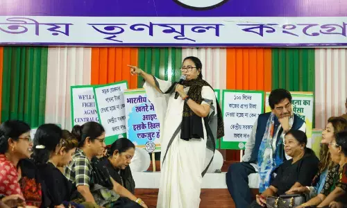 ಕಾಂಗ್ರೆಸ್ ಗೆ ಕನಿಷ್ಠ 40 ಸ್ಥಾನ ಗೆಲ್ಲಲು ಸಾಧ್ಯವೇ?: ಮಮತಾ ಬ್ಯಾನರ್ಜಿ