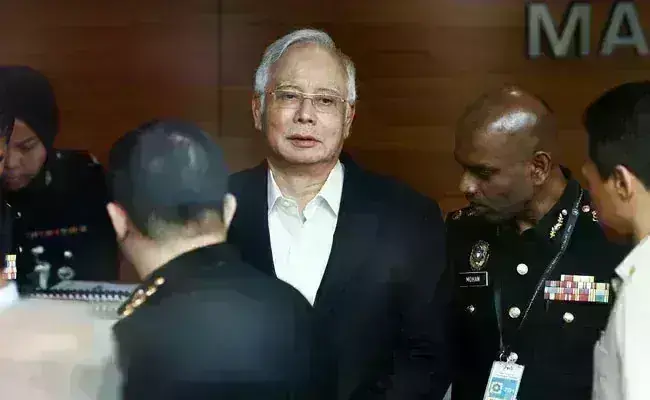 ಮಲೇಶ್ಯಾ ಮಾಜಿ ಪ್ರಧಾನಿಯ ಜೈಲುಶಿಕ್ಷೆ ಅವಧಿ ಕಡಿತ