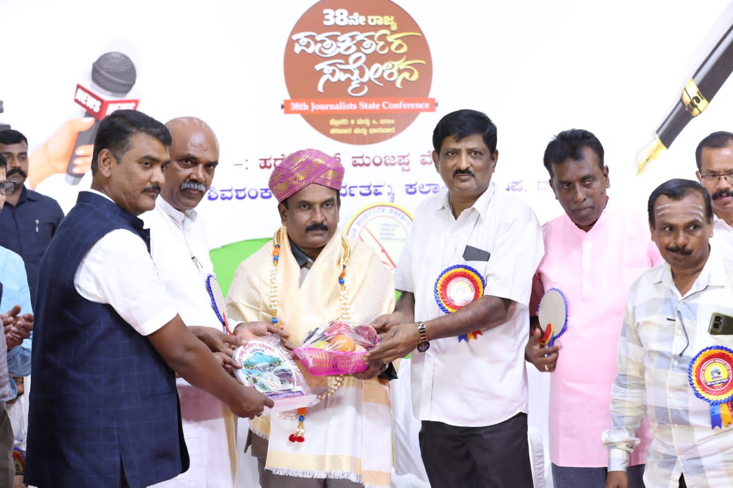 ಪತ್ರಕರ್ತರು ವಿಶ್ವಾಸಾರ್ಹತೆ ಬೆಳೆಸಿಕೊಳ್ಳದಿದ್ದರೆ ವೃತ್ತಿಯ ವಿಶ್ವಾಸಾರ್ಹತೆ ಉಳಿಯುವುದಿಲ್ಲ: ಕೆ.ವಿ.ಪ್ರಭಾಕರ್