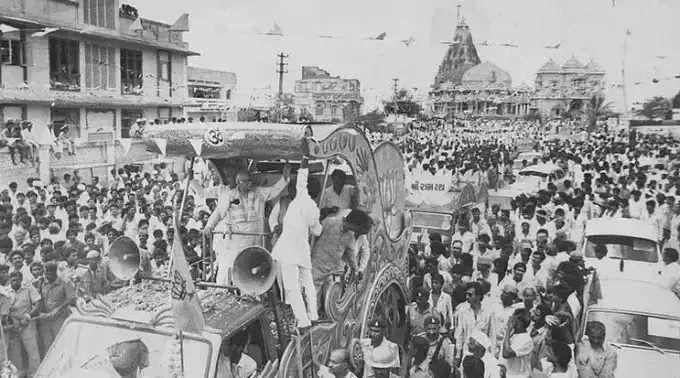 ಭಾರತ ರತ್ನದ ಮೇಲೆ ರಥಯಾತ್ರೆಯ ರಕ್ತದ ಕಲೆ