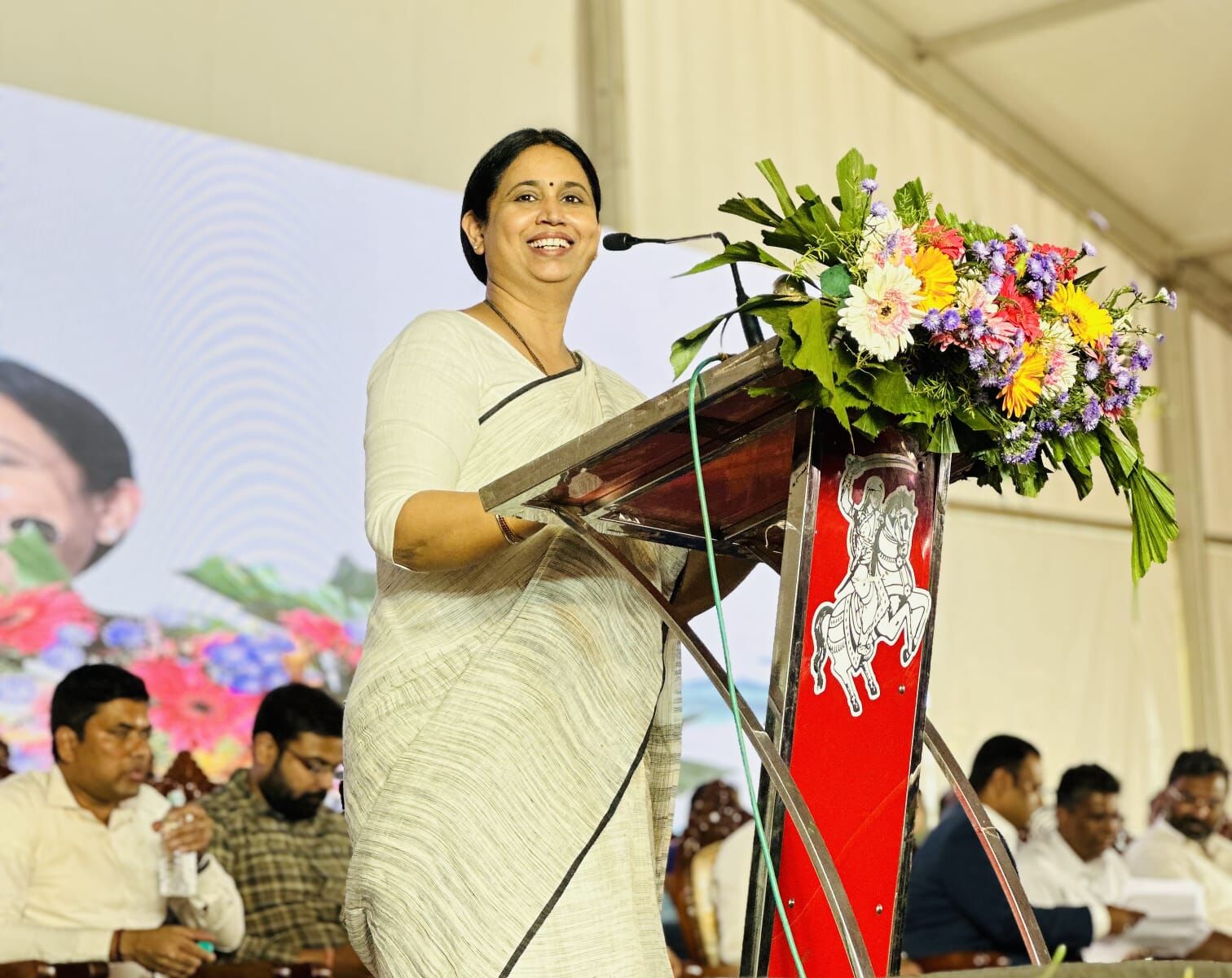 ‘ಗ್ಯಾರಂಟಿ’ ಗಳಿಂದ ಮಹಿಳೆಯರ ಆರ್ಥಿಕ ಸ್ಥಿತಿ ಸುಧಾರಣೆ: ಸಚಿವೆ ಲಕ್ಷ್ಮಿ ಹೆಬ್ಬಾಳ್ಕರ್