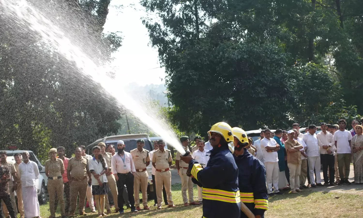 ಕಾಡ್ಗಿಚ್ಚು ನಿಗ್ರಹಕ್ಕೆ ಕಟ್ಟೆಚ್ಚರ ವಹಿಸಲು ಸಚಿವ ಈಶ್ವರ ಖಂಡ್ರೆ ಸೂಚನೆ
