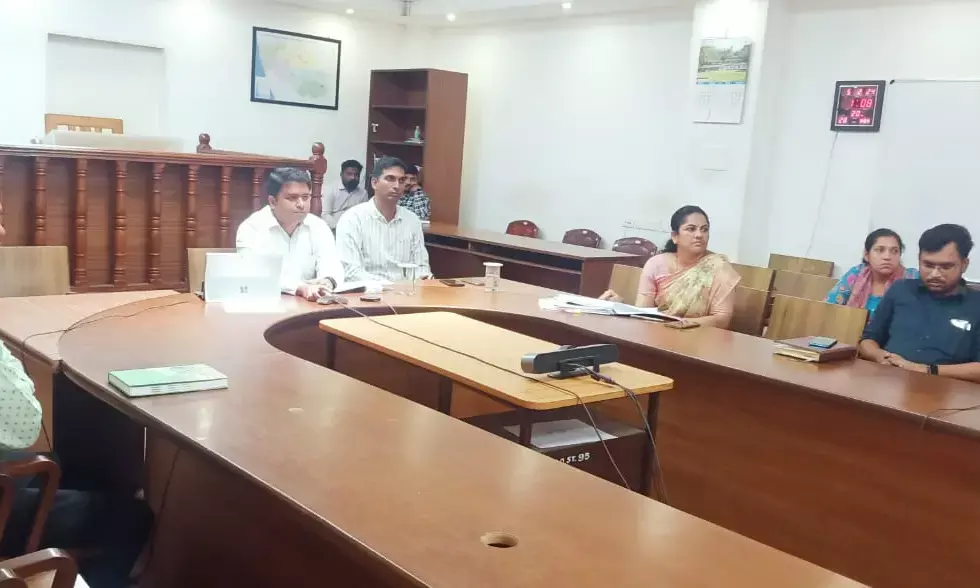 ಸಂವಿಧಾನ ಜಾಗೃತಿ ತೀವ್ರಗೊಳಿಸಲು ದ.ಕ. ಜಿಲ್ಲಾಧಿಕಾರಿ ಸೂಚನೆ