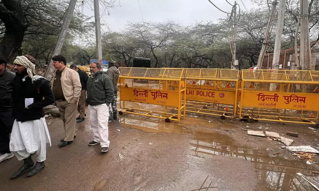 ಧ್ವಂಸಗೊಳಿಸಿದ 600 ವರ್ಷ ಹಳೆಯ ಮಸೀದಿ ಜಾಗದಲ್ಲಿ ಯಥಾಸ್ಥಿತಿ ಕಾಪಾಡಿ ; ದಿಲ್ಲಿ ಅಭಿವೃದ್ಧಿ ಪ್ರಾಧಿಕಾರಕ್ಕೆ ದಿಲ್ಲಿ ಹೈಕೋರ್ಟ್ ನಿರ್ದೇಶನ