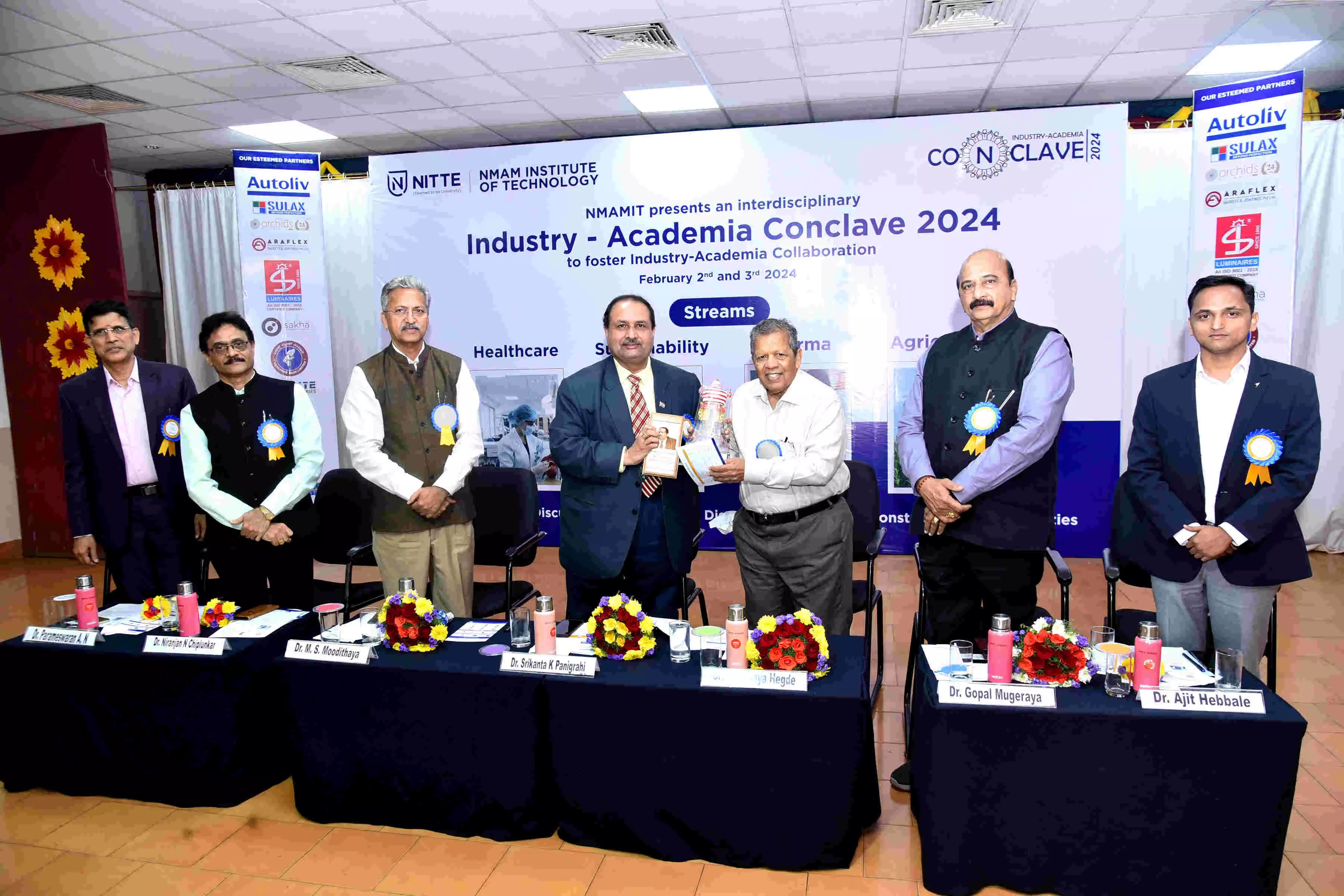 ಕಾರ್ಕಳ: ನಿಟ್ಟೆ ಮಹಾಲಿಂಗ ಅಡ್ಯಂತಾಯ ಸ್ಮಾರಕ ತಾಂತ್ರಿಕ ಮಹಾವಿದ್ಯಾಲಯದ ಉದ್ಯಮ-ಶೈಕ್ಷಣಿಕ ಸಮಾವೇಶ 2024 ಕಾರ್ಕಳ: ನಿಟ್ಟೆ ಮಹಾಲಿಂಗ ಅಡ್ಯಂತಾಯ ಸ್ಮಾರಕ ತಾಂತ್ರಿಕ ಮಹಾವಿದ್ಯಾಲಯದ ಉದ್ಯಮ-ಶೈಕ್ಷಣಿಕ ಸಮಾವೇಶ 2024