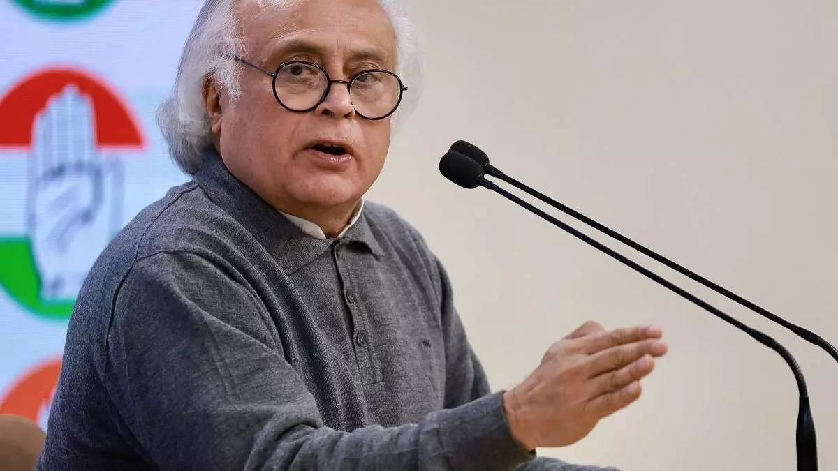 ಪ್ರಧಾನಿ ಮೋದಿಗೆ ಅಭದ್ರತೆ ಕಾಡುತ್ತಿದೆ: ಕಾಂಗ್ರೆಸ್ ಪ್ರಧಾನಿ ಮೋದಿಗೆ ಅಭದ್ರತೆ ಕಾಡುತ್ತಿದೆ: ಕಾಂಗ್ರೆಸ್