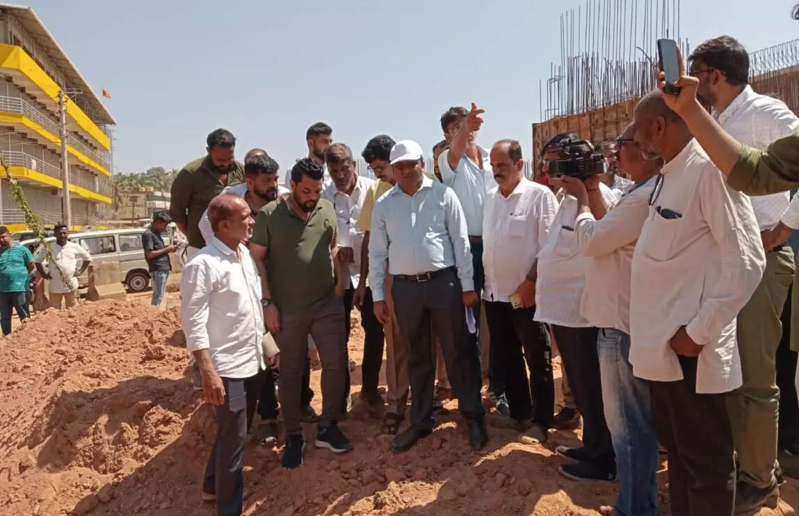ಬಿ.ಸಿ.ರೋಡು- ಅಡ್ಡಹೊಳೆ ಚತುಷ್ಪಥ ಹೆದ್ದಾರಿ ಕಾಮಗಾರಿ: ಸ್ಥಳ ಪರಿಶೀಲನೆ ನಡೆಸಿದ ಜಿಲ್ಲಾಧಿಕಾರಿ ಮುಲ್ಲೈ‌ ಮುಗಿಲನ್