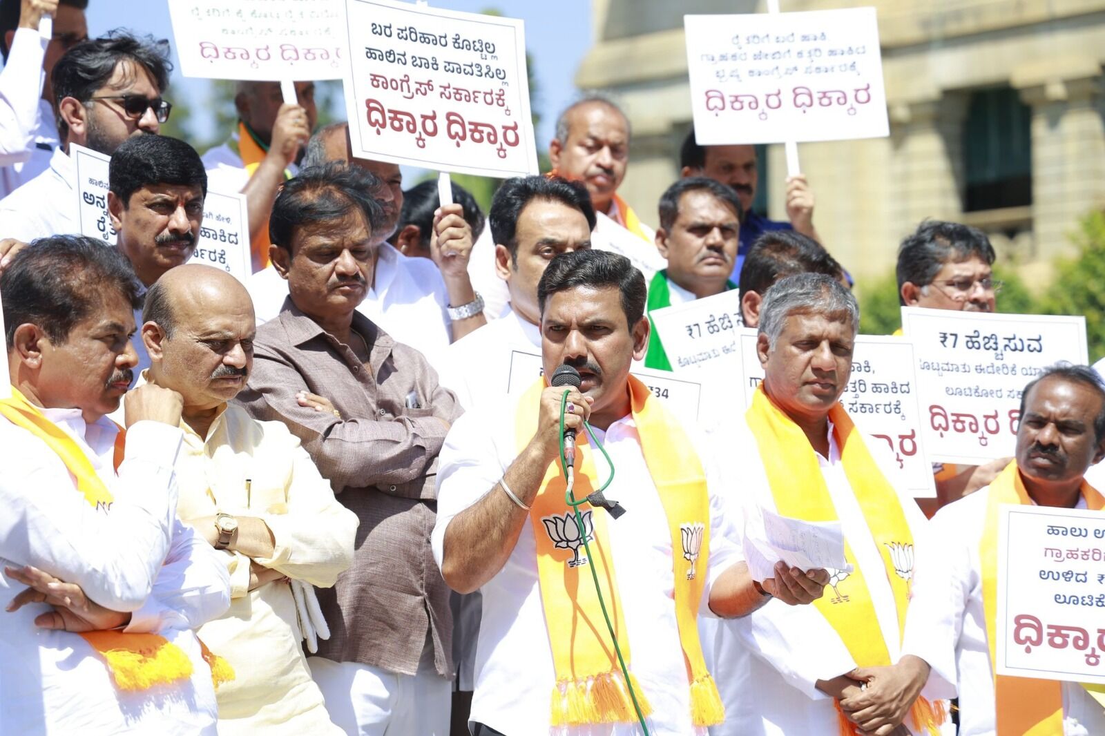 ಕಾಂಗ್ರೆಸ್ ಸರಕಾರದ ‘ದಿಲ್ಲಿ ಚಲೋ’ ನಾಟಕ: ಬಿ.ವೈ.ವಿಜಯೇಂದ್ರ ಟೀಕೆ