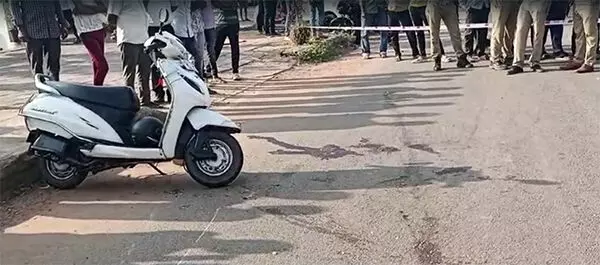 ಸುರತ್ಕಲ್: ದ್ವಿಚಕ್ರ ವಾಹನಕ್ಕೆ ಲಾರಿ ಢಿಕ್ಕಿ; ವಿದ್ಯಾರ್ಥಿನಿ ಮೃತ್ಯು