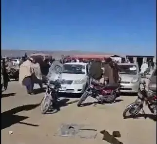 ಪಾಕ್ ಅಭ್ಯರ್ಥಿಗಳ ಚುನಾವಣಾ ಕಚೇರಿಗಳಲ್ಲಿ ಅವಳಿ ಬಾಂಬ್ ಸ್ಫೋಟ; ಕನಿಷ್ಠ 26 ಬಲಿ