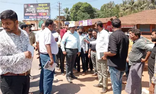 ಬಿ.ಸಿ.ರೋಡು- ಅಡ್ಡಹೊಳೆ ಚತುಷ್ಪಥ ಹೆದ್ದಾರಿ ಕಾಮಗಾರಿ: ಸ್ಥಳ ಪರಿಶೀಲನೆ ನಡೆಸಿದ ಜಿಲ್ಲಾಧಿಕಾರಿ ಮುಲ್ಲೈ‌ ಮುಗಿಲನ್