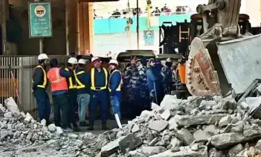 ದೆಹಲಿ: ಮೆಟ್ರೋ ರೈಲು ನಿಲ್ದಾಣದ  ಆವರಣ ಗೋಡೆ ಕುಸಿದು ಒಬ್ಬ ಮೃತ್ಯು