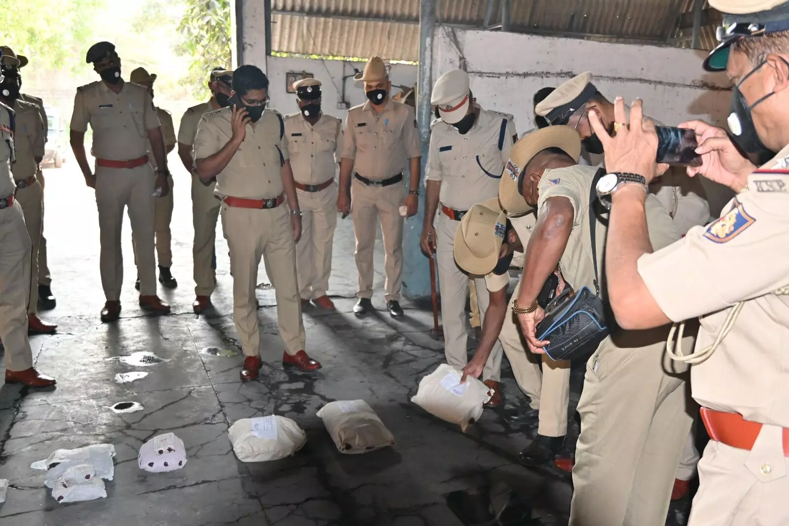 ಉಡುಪಿ ಜಿಲ್ಲೆಯಲ್ಲಿ ವಶಪಡಿಸಿಕೊಂಡ 2.76ಲಕ್ಷ ಮೌಲ್ಯದ 7 ಕೆಜಿ ಗಾಂಜಾ ನಾಶ