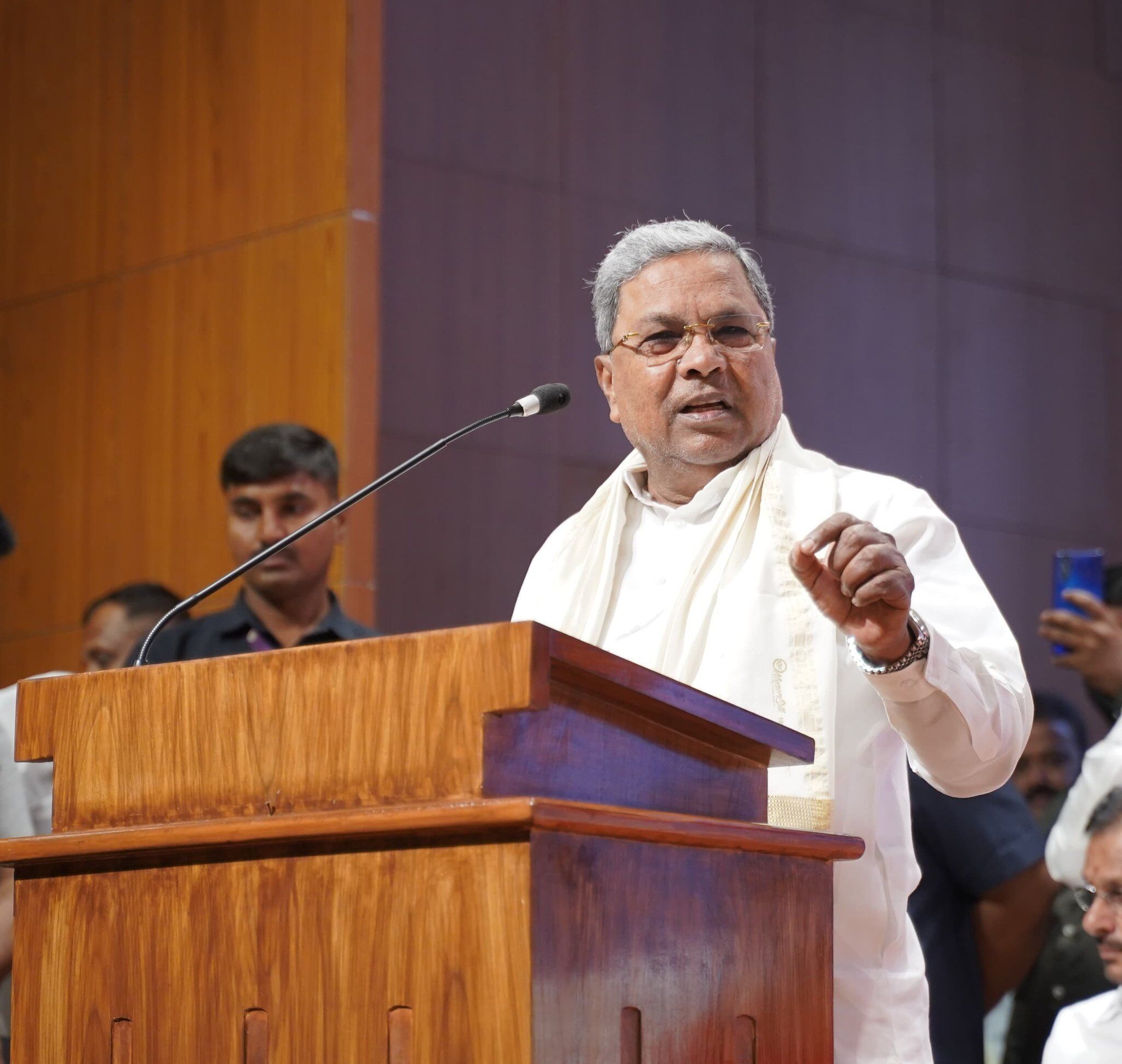 ಸಾಮಾಜಿಕ‌ ಸಮಸ್ಯೆಗಳಿಗೆ ಪರಿಹಾರ ದೊರಕುವ ರೀತಿಯ ಕಾರ್ಯಕ್ರಮಗಳನ್ನು ಪ್ರಣಾಳಿಕೆಯಲ್ಲಿ ಸೇರಿಸುತ್ತೇವೆ : ಸಿಎಂ ಸಿದ್ದರಾಮಯ್ಯ