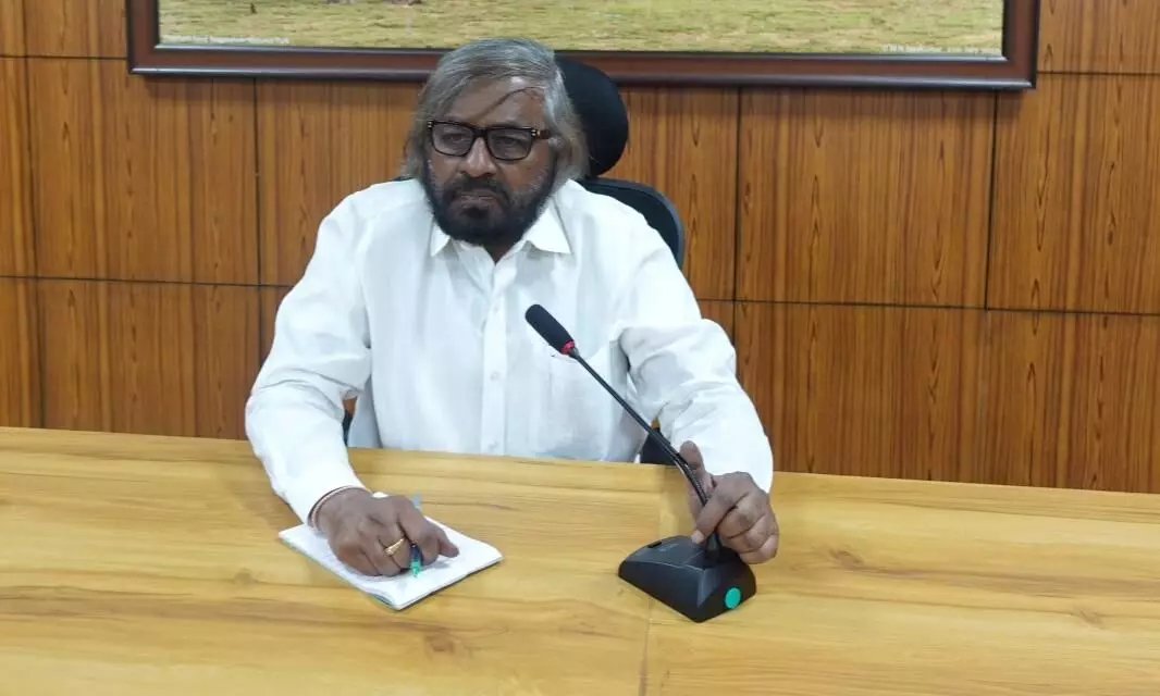 ಬ್ರಿಟಿಷರ ಕಾಲದಲ್ಲಿ ನೀಡಿದ ಸಾವಿರಾರು ಎಕರೆ ಅರಣ್ಯ ಭೂಮಿ ವಾಪಸ್ ಪಡೆಯಲು ಸೂಚಿಸಿದ್ದೇನೆ: ಸಚಿವ ಈಶ್ವರ್ ಖಂಡ್ರೆ ಬ್ರಿಟಿಷರ ಕಾಲದಲ್ಲಿ ನೀಡಿದ ಸಾವಿರಾರು ಎಕರೆ ಅರಣ್ಯ ಭೂಮಿ ವಾಪಸ್ ಪಡೆಯಲು ಸೂಚಿಸಿದ್ದೇನೆ: ಸಚಿವ ಈಶ್ವರ್ ಖಂಡ್ರೆ