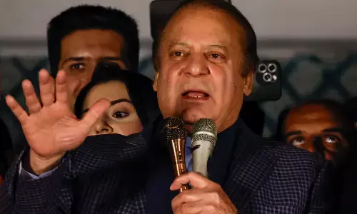 ಪಾಕ್ ಚುನಾವಣೆ ಫಲಿತಾಂಶ ಇನ್ನೂ ಅಸ್ಪಷ್ಟ ; ಸರಕಾರ ರಚಿಸುವುದಾಗಿ ಇಮ್ರಾನ್, ಷರೀಫ್ ಹೇಳಿಕೆ