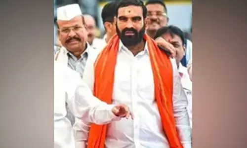 ನಿಮ್ಮ ತಂದೆ-ತಾಯಿ ನನಗೆ ಮತ ಹಾಕದಿದ್ದರೆ ಊಟ ಮಾಡಬೇಡಿ: ಮಕ್ಕಳಿಗೆ ಹೇಳಿದ ಶಿವಸೇನೆ ಶಾಸಕ!