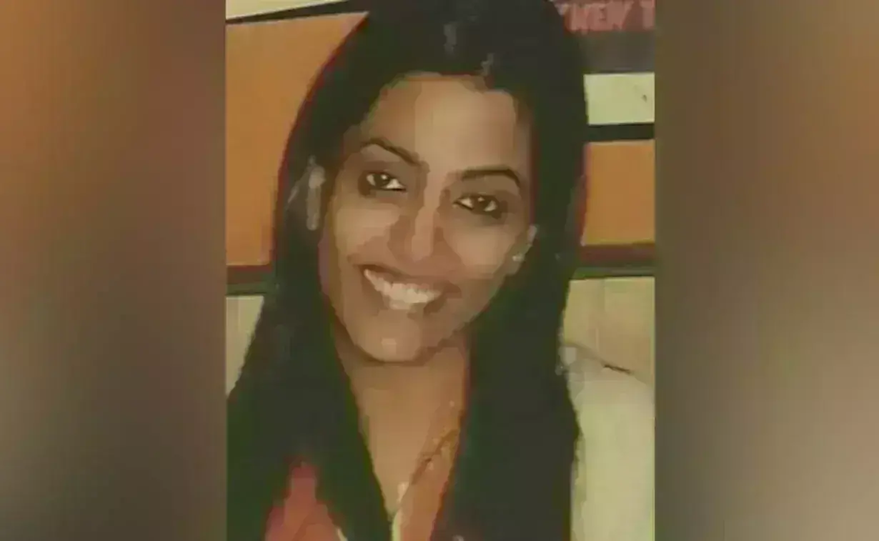 ಪತ್ರಕರ್ತೆ ಸೌಮ್ಯಾ ವಿಶ್ವನಾಥನ್ ಹತ್ಯೆ ಪ್ರಕರಣ ; ನಾಲ್ವರು ದೋಷಿಗಳಿಗೆ ಹೈಕೋರ್ಟ್ ಜಾಮೀನು ಪತ್ರಕರ್ತೆ ಸೌಮ್ಯಾ ವಿಶ್ವನಾಥನ್ ಹತ್ಯೆ ಪ್ರಕರಣ ; ನಾಲ್ವರು ದೋಷಿಗಳಿಗೆ ಹೈಕೋರ್ಟ್ ಜಾಮೀನು