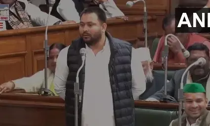 ನಿತೀಶ್‌ ಕುಮಾರ್‌ ಮತ್ತೆ ಉಲ್ಟಾ ಹೊಡೆಯುವುದಿಲ್ಲ ಎಂದು ಪ್ರಧಾನಿ ಗ್ಯಾರಂಟಿ ನೀಡುವರೇ?: ತೇಜಸ್ವಿ ಯಾದವ್‌ ವ್ಯಂಗ್ಯ