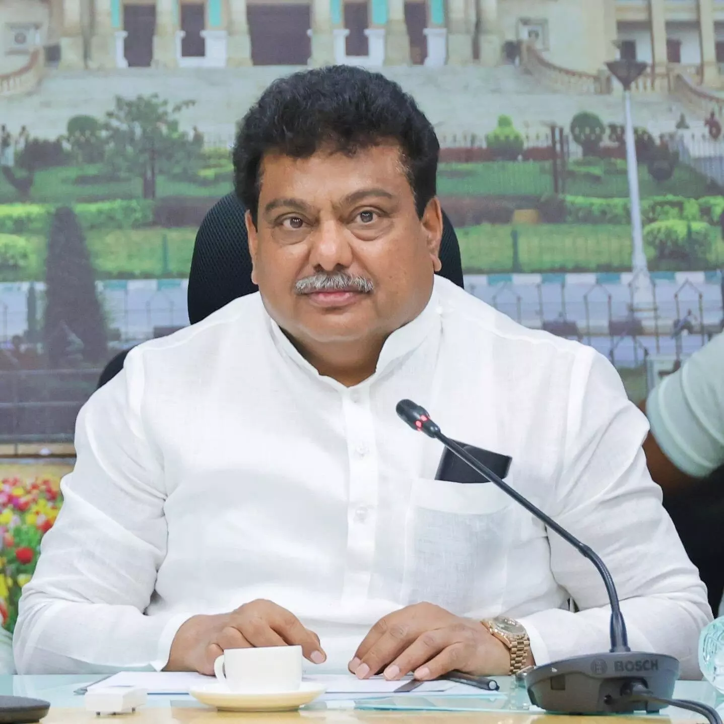 ಮಂಗಳೂರು ಎಸ್ಇಝೆಡ್ ನಲ್ಲಿದ್ದ ಜೆಬಿಎಫ್ ಕಂಪನಿಯ ಬಿಕ್ಕಟ್ಟು; 34 ಮಂದಿಗೆ ಉದ್ಯೋಗ ಕಲ್ಪಿಸಲು ಗೈಲ್ ಜತೆ ಮಾತುಕತೆ: ಎಂ ಬಿ ಪಾಟೀಲ