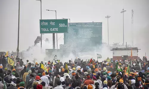 ರೈತರ ʼದಿಲ್ಲಿ ಚಲೋʼ ತಡೆಯಲು ಶಂಭು ಗಡಿಯಲ್ಲಿ ಡ್ರೋನ್‌ ಮೂಲಕವೂ ಅಶ್ರುವಾಯು ಪ್ರಯೋಗ