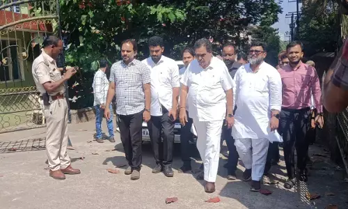 ಶಿಕ್ಷಕಿಯಿಂದ ಧರ್ಮ ಅವಹೇಳನದ ಆರೋಪ ಪ್ರಕರಣ: ಸತ್ಯಶೋಧನಾ ತನಿಖೆಗೆ ಕಾಂಗ್ರೆಸ್ ನಿಯೋಗ ಆಗ್ರಹ