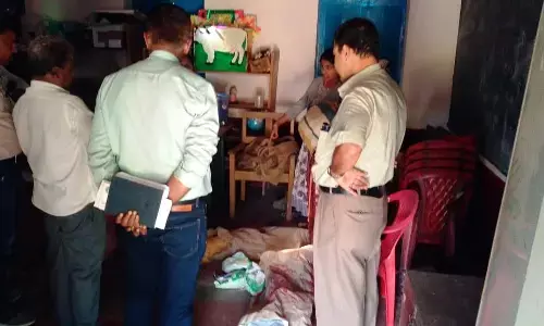 ಮೂಡಿಗೆರೆ : ಶಾಲೆ ಕಂಪ್ಯೂಟರ್ ಕೊಠಡಿಯಲ್ಲಿ ಆಹಾರ ಪದಾರ್ಥ ಪತ್ತೆ: ತನಿಖೆಗೆ ಆಗ್ರಹ