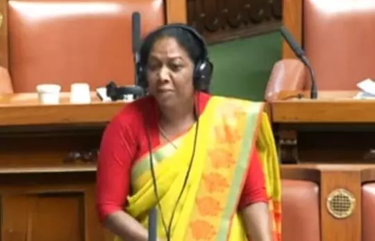 ಅನುದಾನ, ಸಿಬ್ಬಂದಿಗಳ ಕೊರತೆಯಿಂದ ಗ್ರಾ.ಪಂ. ಗಳಲ್ಲಿ ಸಮಸ್ಯೆ: ವಿಧಾನಸಭೆಯ ಗಮನ ಸೆಳೆದ ಶಾಸಕಿ ಭಾಗೀರಥಿ ಮುರುಳ್ಯ ಅನುದಾನ, ಸಿಬ್ಬಂದಿಗಳ ಕೊರತೆಯಿಂದ ಗ್ರಾ.ಪಂ. ಗಳಲ್ಲಿ ಸಮಸ್ಯೆ: ವಿಧಾನಸಭೆಯ ಗಮನ ಸೆಳೆದ ಶಾಸಕಿ ಭಾಗೀರಥಿ ಮುರುಳ್ಯ