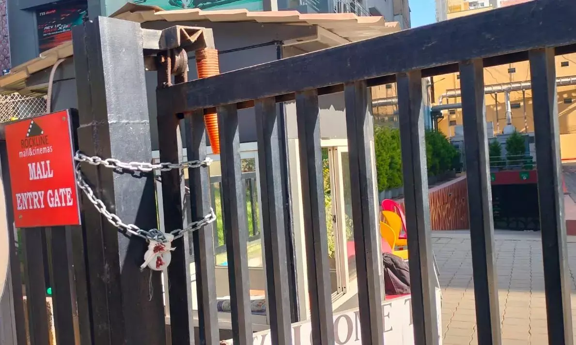 ಬೆಂಗಳೂರು: ತೆರಿಗೆ ಪಾವತಿಸದ ಆರೋಪ; ರಾಕ್ ಲೈನ್ ಮಾಲ್ ಗೆ ಬೀಗ ಜಡಿದ ಕಂದಾಯ ಇಲಾಖೆ