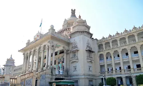 ಕನ್ನಡ ಭಾಷಾ ಸಮಗ್ರ ಅಭಿವೃದ್ಧಿ (ತಿದ್ದುಪಡಿ) ವಿಧೇಯಕಕ್ಕೆ ಅನುಮೋದನೆ: ಇನ್ನುಮುಂದೆ ನಾಮಫಲಕಗಳಲ್ಲಿ ಶೇ.60ರಷ್ಟು ಕನ್ನಡ ಕಡ್ಡಾಯ