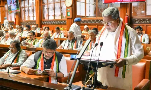 ರಾಜ್ಯ ಬಜೆಟ್: ವಲಸೆ ಕಾರ್ಮಿಕರಿಗಾಗಿ 10 ಜಿಲ್ಲೆಗಳಲ್ಲಿ ತಾತ್ಕಾಲಿಕ ವಸತಿ ಸಮುಚ್ಚಯ ನಿರ್ಮಾಣ