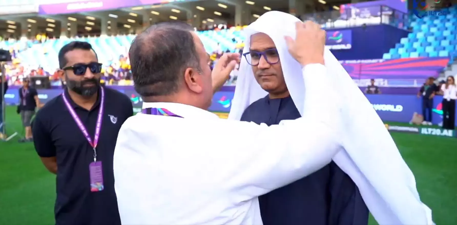 ಇಂಟರ್ ನ್ಯಾಷನಲ್ ಲೀಗ್ ಟಿ20ಯಲ್ಲಿ ಅರೇಬಿಕ್‌ ಉಡುಪಿನಲ್ಲಿ ಕಂಡ ವೀರೇಂದ್ರ ಸೆಹ್ವಾಗ್