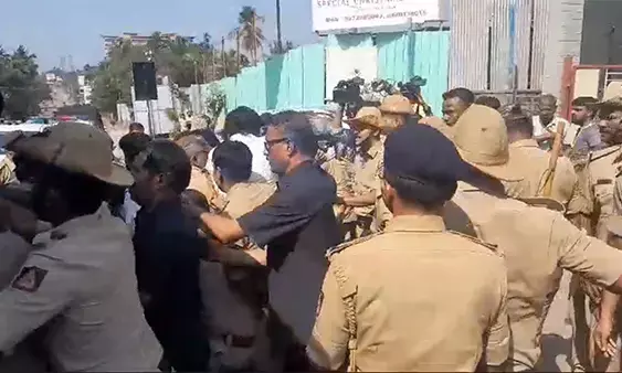 ಮಂಗಳೂರು| CM ಸಿದ್ದರಾಮಯ್ಯ ವಿರುದ್ಧ ಪ್ರತಿಭಟನೆಗೆ ಯತ್ನ; ಬಿಜೆಪಿ ಕಾರ್ಯಕರ್ತರು ಪೊಲೀಸರ ವಶಕ್ಕೆ