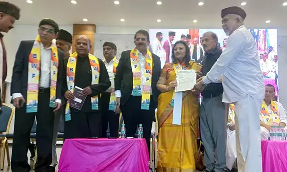 ಡಾ.ಆರತಿ ಕೃಷ್ಣರನ್ನು ಭೇಟಿಯಾಗಿ ಮನವಿ ಸಲ್ಲಿಸಿದ ʼಗಲ್ಫ್ ರಿಟಾಯರೀಸ್ ಅಸೋಸಿಯೇಷನ್ʼ