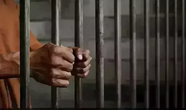 ಮಾಡದ ತಪ್ಪಿಗೆ 37 ವರ್ಷ ಜೈಲಿನಲ್ಲಿದ್ದ ವ್ಯಕ್ತಿಗೆ 14 ದಶಲಕ್ಷ ಡಾಲರ್ ಪರಿಹಾರ ಮಾಡದ ತಪ್ಪಿಗೆ 37 ವರ್ಷ ಜೈಲಿನಲ್ಲಿದ್ದ ವ್ಯಕ್ತಿಗೆ 14 ದಶಲಕ್ಷ ಡಾಲರ್ ಪರಿಹಾರ