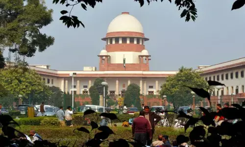 ಪಶ್ಚಿಮ ಬಂಗಾಳ ಅಧಿಕಾರಿಗಳ ವಿರುದ್ಧದ ಲೋಕಸಭಾ ಸಮಿತಿ ವಿಚಾರಣೆಗೆ ಸುಪ್ರೀಂ ಕೋರ್ಟ್ ತಡೆ