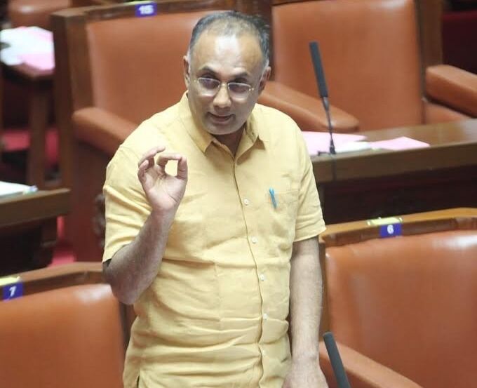 ‘ಫೇಕ್ ನ್ಯೂಸ್’ ಹರಡುವವರ ವಿರುದ್ಧ ಸೂಕ್ತ ಕಾನೂನು ಕ್ರಮ: ಸಚಿವ ದಿನೇಶ್ ಗುಂಡೂರಾವ್