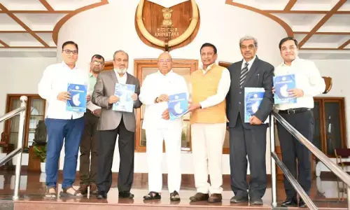 ಹಣಕಾಸು ಆಯೋಗದ ಪ್ರಥಮ ವರದಿ ರಾಜ್ಯಪಾಲರಿಗೆ ಸಲ್ಲಿಕೆ