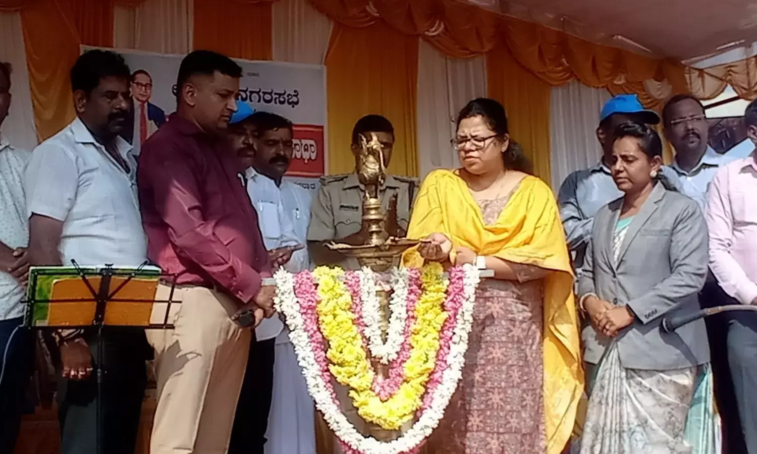 ಸಂವಿಧಾನದ ಕರ್ತವ್ಯಗಳನ್ನು ಪ್ರತಿಯೊಬ್ಬರು ತಪ್ಪದೇ ಪಾಲಿಸಿ:ಎಡಿಸಿ ಮಮತಾದೇವಿ