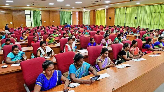 ಸ್ವಸಹಾಯ ಗುಂಪಿನಿಂದ ಲಕ್ಷಾಧೀಶೆಯರಾದ ಒಂದು ಕೋಟಿ ಮಹಿಳೆಯರು! ಸ್ವಸಹಾಯ ಗುಂಪಿನಿಂದ ಲಕ್ಷಾಧೀಶೆಯರಾದ ಒಂದು ಕೋಟಿ ಮಹಿಳೆಯರು!