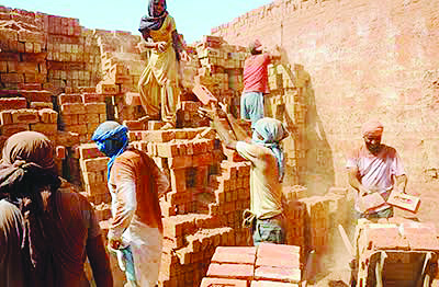 ಕೊಡಗು ಜಿಲ್ಲೆಯಲ್ಲಿ170 ನಕಲಿ ಕಾರ್ಮಿಕ ಕಾರ್ಡ್ ಪತ್ತೆ