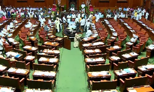 ವಿಧಾನಮಂಡಲ ಅಧಿವೇಶನ ಒಂದು ದಿನ ವಿಸ್ತರಣೆ