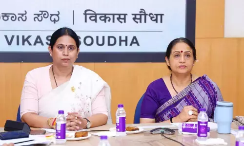 ಸರಕಾರಿ ಮಹಿಳಾ ನೌಕರರ ಸಂಘ ರಾಜಕೀಯದಿಂದ ದೂರ ಇರಲಿ: ಸಚಿವೆ ಲಕ್ಷ್ಮಿ ಹೆಬ್ಬಾಳ್ಕರ್