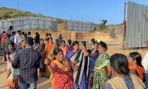 ಹೊಸ ಕಲ್ಲು ಕ್ವಾರಿ ವಿರೋಧಿಸಿ ಬೆಂಗ್ರೆ ಮಲ್ಲಾರಿ ಗ್ರಾಮಸ್ಥರಿಂದ ಪ್ರತಿಭಟನೆ