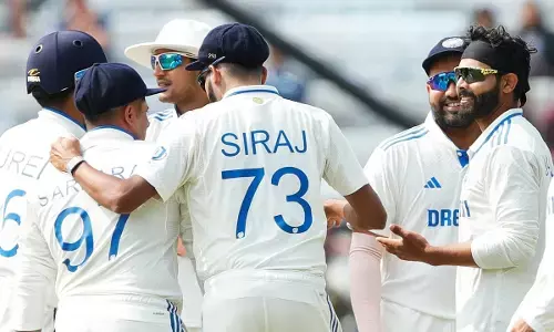 ನಾಲ್ಕನೆ ಟೆಸ್ಟ್‌: ಇಂಗ್ಲೆಂಡ್ 353 ರನ್‌ ಗೆ ಆಲೌಟ್;‌ ಬ್ಯಾಟಿಂಗ್‌ಗೆ ಇಳಿದ ಭಾರತಕ್ಕೆ ಆರಂಭಿಕ ಆಘಾತ