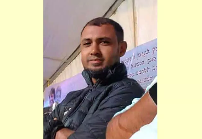 ಕುಂದಾಪುರ | ಡಿವೈಡರ್ ಗೆ ಬೈಕ್ ಢಿಕ್ಕಿ: ಸವಾರ ಮೃತ್ಯು ಕುಂದಾಪುರ | ಡಿವೈಡರ್ ಗೆ ಬೈಕ್ ಢಿಕ್ಕಿ: ಸವಾರ ಮೃತ್ಯು