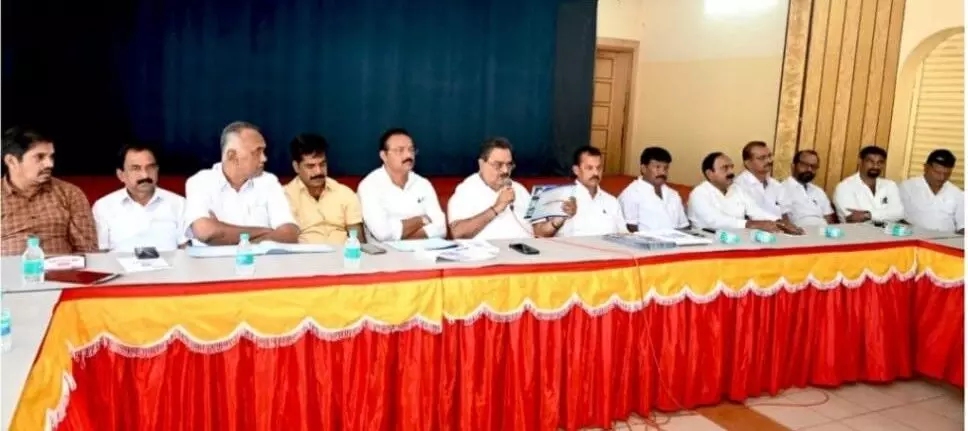 ಮಾ.2ರಂದು ಮೂಡೂರು-ಪಡೂರು ಜೋಡುಕರೆ ಕಂಬಳ ಮಾ.2ರಂದು ಮೂಡೂರು-ಪಡೂರು ಜೋಡುಕರೆ ಕಂಬಳ