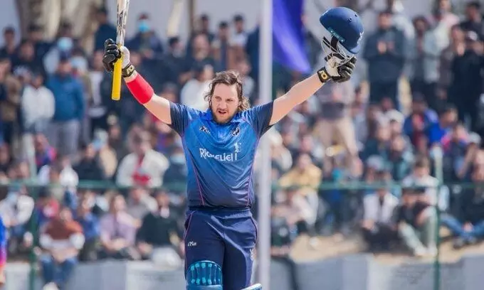 ಟಿ20 ಕ್ರಿಕೆಟ್: ವೇಗದ ಶತಕ ಸಿಡಿಸಿದ ನಮೀಬಿಯಾದ ಜಾನ್ ನಿಕೊಲ್ ಲೋಫ್ಟಿ ಟಿ20 ಕ್ರಿಕೆಟ್: ವೇಗದ ಶತಕ ಸಿಡಿಸಿದ ನಮೀಬಿಯಾದ ಜಾನ್ ನಿಕೊಲ್ ಲೋಫ್ಟಿ