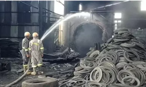 ಉತ್ತರ ಪ್ರದೇಶದ ಟಯರ್ ಕಾರ್ಖಾನೆಯಲ್ಲಿ ಸ್ಫೋಟ | ಇಬ್ಬರು ಸಾವು, ಮೂವರಿಗೆ ಗಾಯ