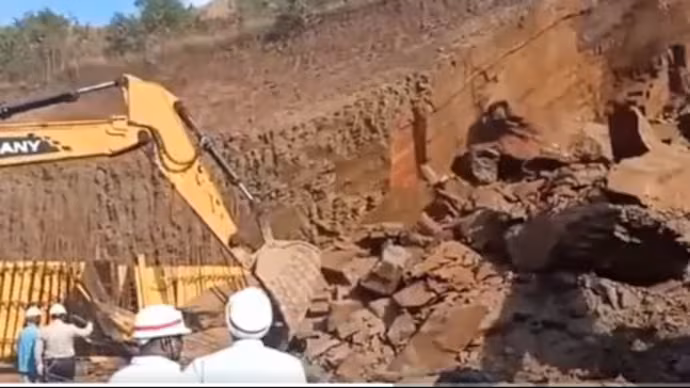 ಚತ್ತೀಸ್ಗಡದ ಕಬ್ಬಿಣದ ಅದಿರು ಗಣಿಯಲ್ಲಿ ಕುಸಿತ | ನಾಲ್ವರು ಸಾವು, ಹಲವರಿಗೆ ಗಾಯ